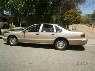 Illustration for article titled Used Car Face-Off: 90's Style American Sedans
